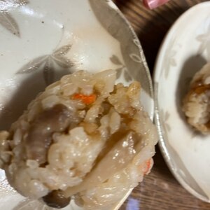 煮物の煮汁で簡単炊き込みご飯